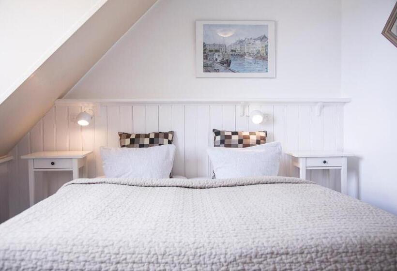 Camera Familiare, Klostergaarden