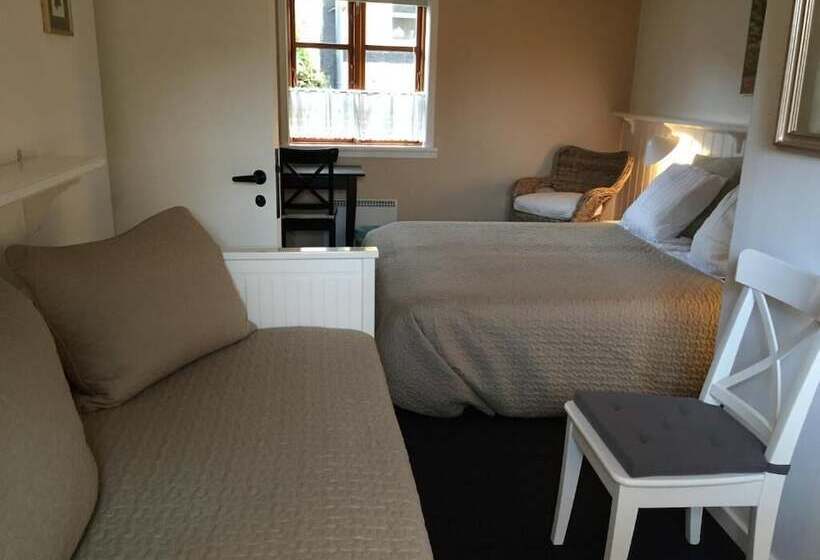 Camera Familiare, Klostergaarden