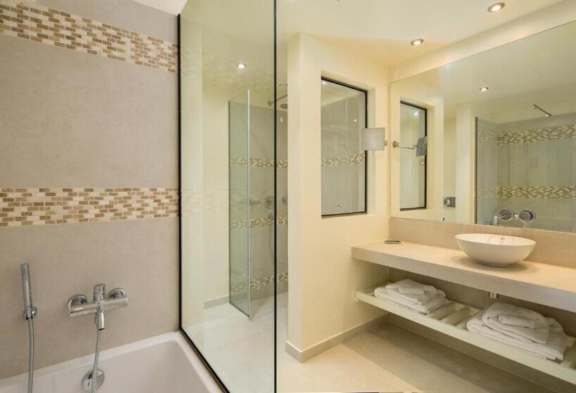 חדר דלוקס נוף לגינה, Rodostamo Hotel & Spa  Adults Friendly