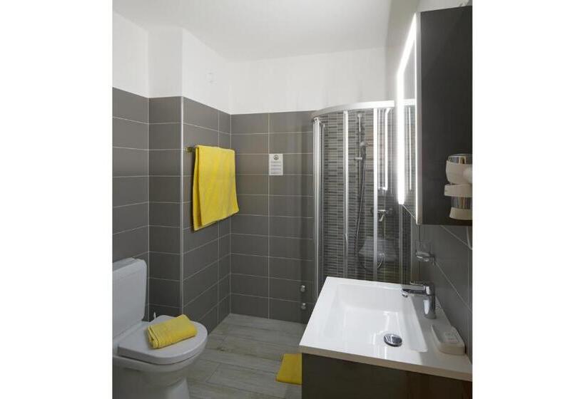 غرفة سوبيريور مزودة بشرفة, Aparthotel Al Lago