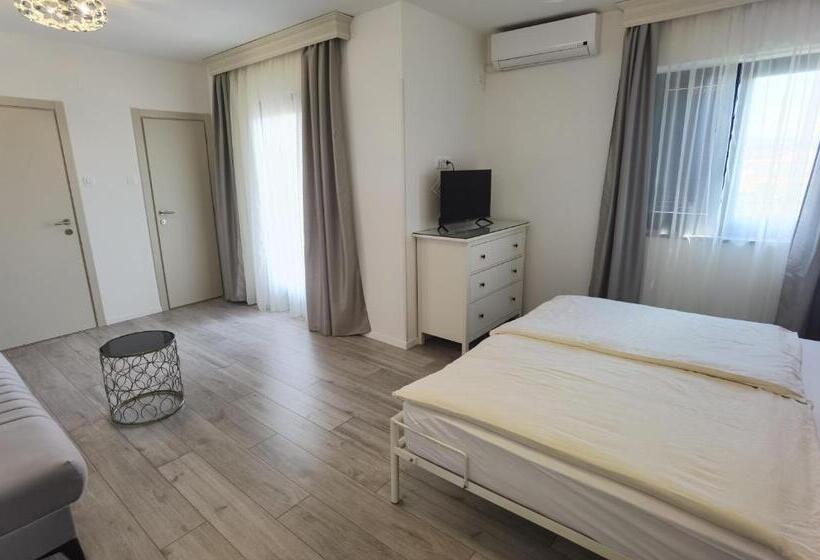 Номер Стандарт с Балконом, B&b Marijana