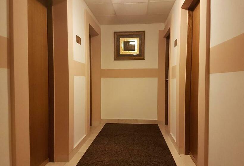 スタンダードルーム, Argentum