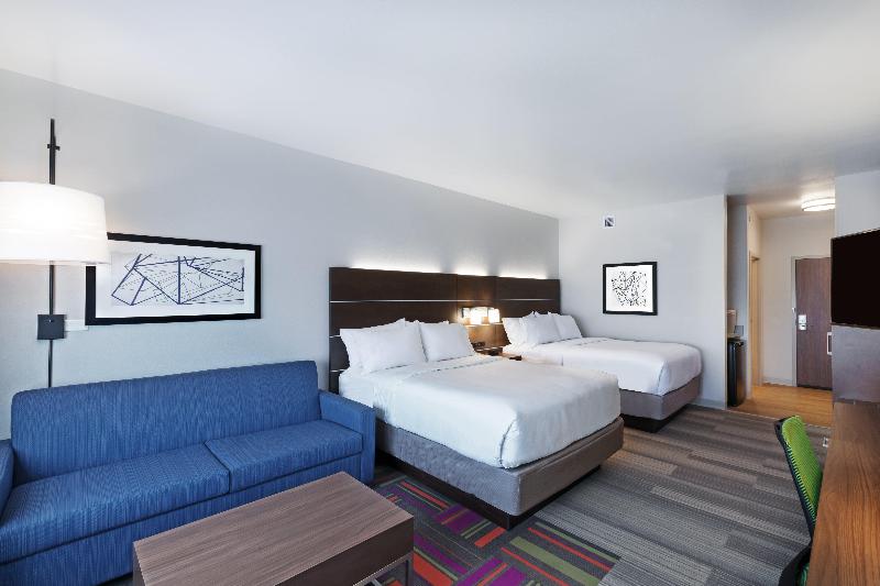 스위트, Holiday Inn Express And Suites Chanute, An Ihg