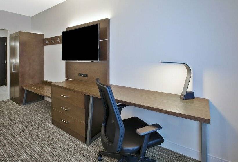 스탠다드 룸, Holiday Inn Express & Suites Okemos   University Area, An Ihg