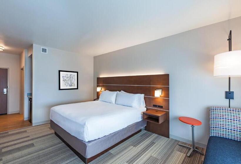 스탠다드 룸, Holiday Inn Express And Suites Chanute, An Ihg