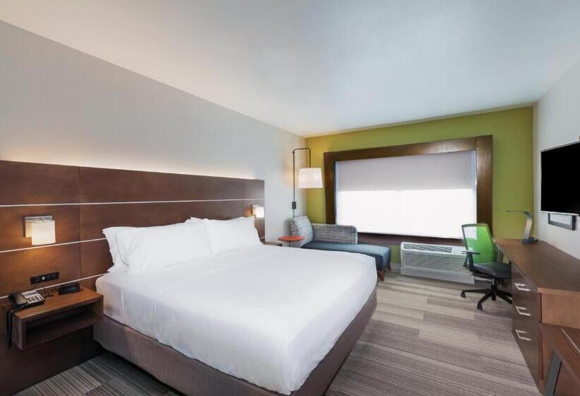 스탠다드 룸, Holiday Inn Express And Suites Chanute, An Ihg
