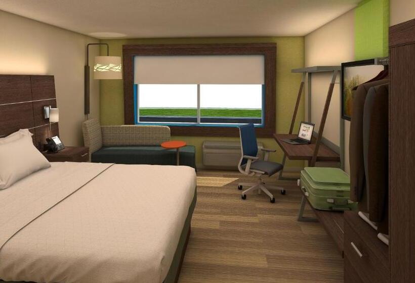 스위트 킹사이즈 침대, Holiday Inn Express And Suites Chanute, An Ihg