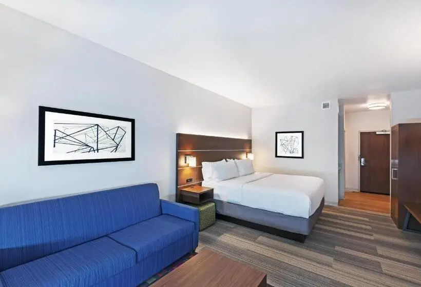 身障者適用スイートルーム, Holiday Inn Express And Suites Chanute, An Ihg