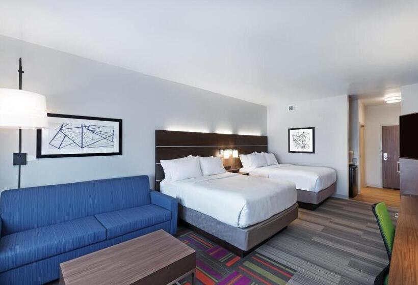 장애인을 위한 스위트, Holiday Inn Express And Suites Chanute, An Ihg