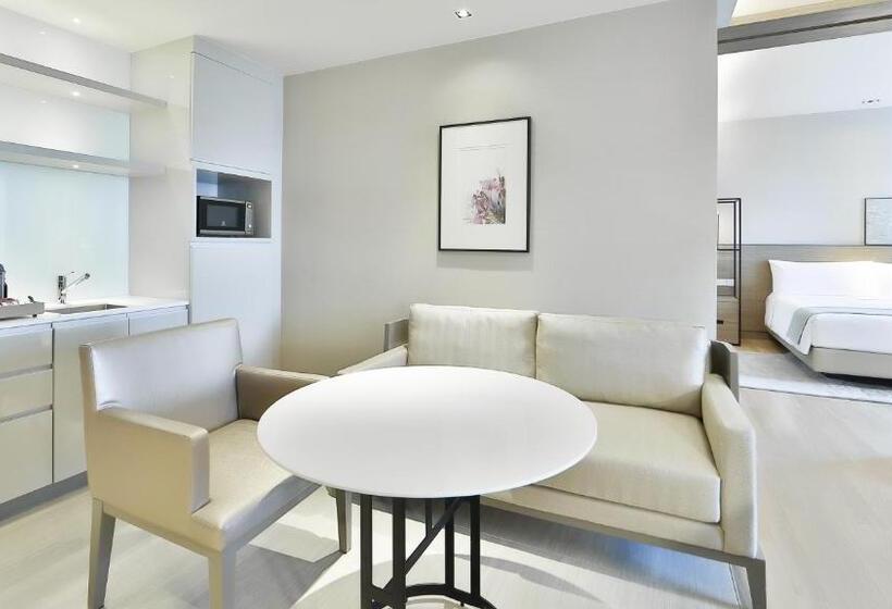 سوئیت 2 خوابه, Holiday Inn & Suites Rayong City Centre, An Ihg