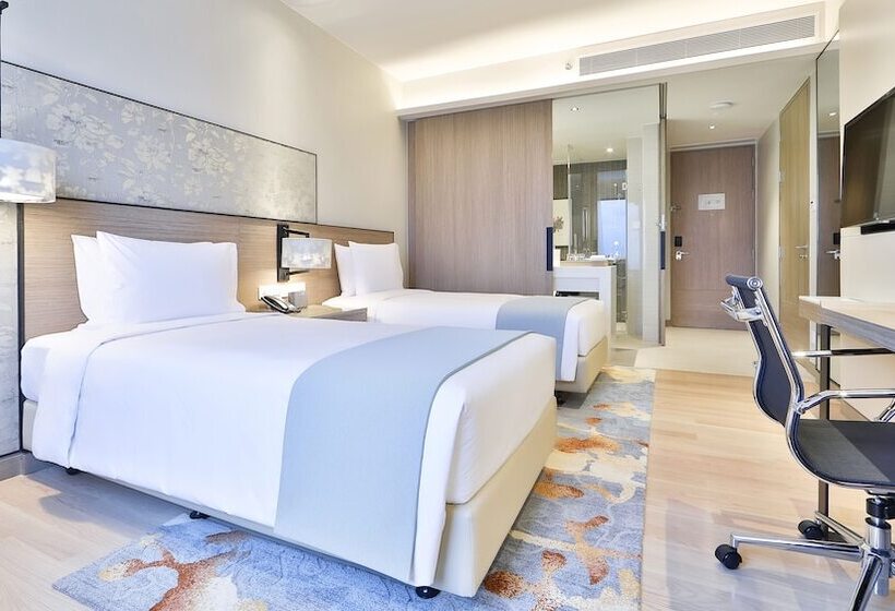 اتاق پرمیوم با چشمانداز دریا, Holiday Inn & Suites Rayong City Centre, An Ihg