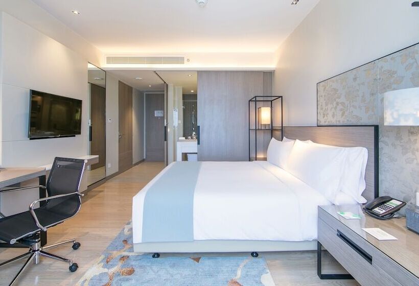 اتاق پرمیوم با چشمانداز دریا, Holiday Inn & Suites Rayong City Centre, An Ihg