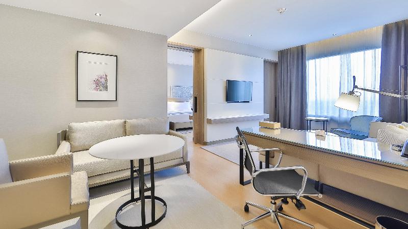سوئیت 2 خوابه, Holiday Inn & Suites Rayong City Centre, An Ihg