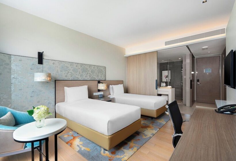 اتاق پرمیوم با چشمانداز دریا, Holiday Inn & Suites Rayong City Centre, An Ihg