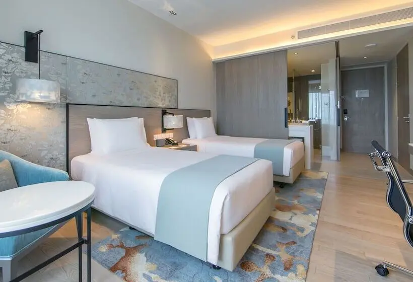 اتاق پرمیوم با چشم‌انداز دریا, Holiday Inn & Suites Rayong City Centre, An Ihg