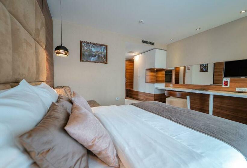 Номер Deluxe с Балконом, Mirjana & Rastoke