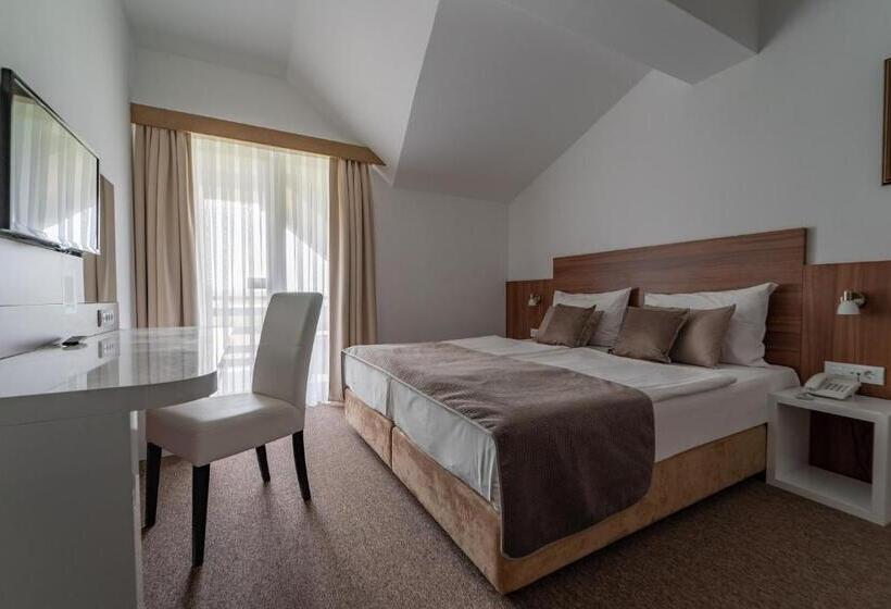 Люкс Повышенной Комфортности, Mirjana & Rastoke