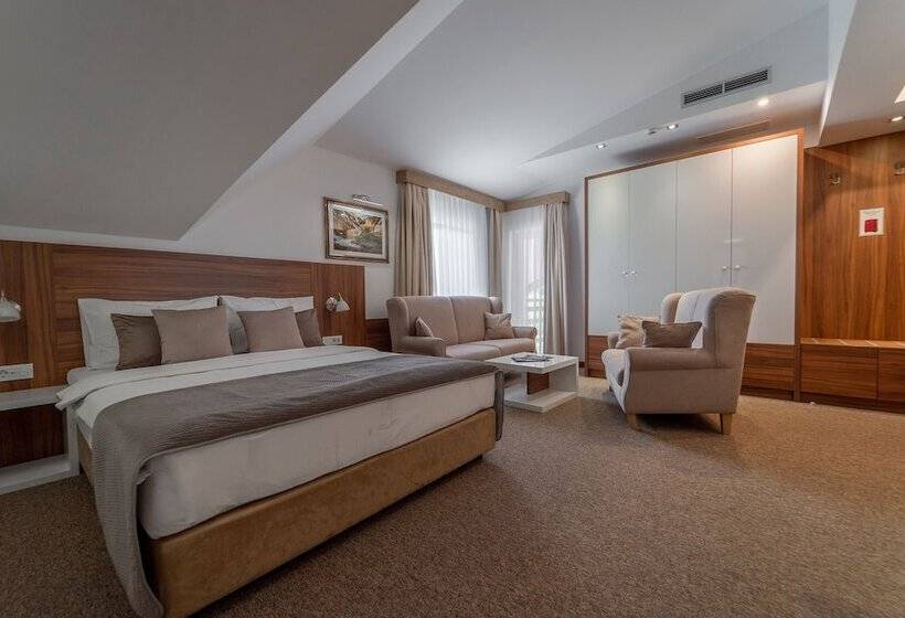 Люкс Повышенной Комфортности, Mirjana & Rastoke