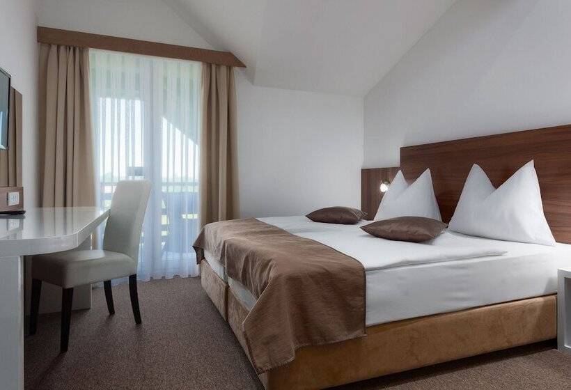 Люкс Повышенной Комфортности, Mirjana & Rastoke