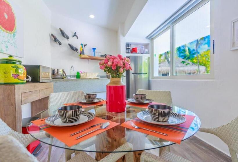 四人标准间, Paradise Suites