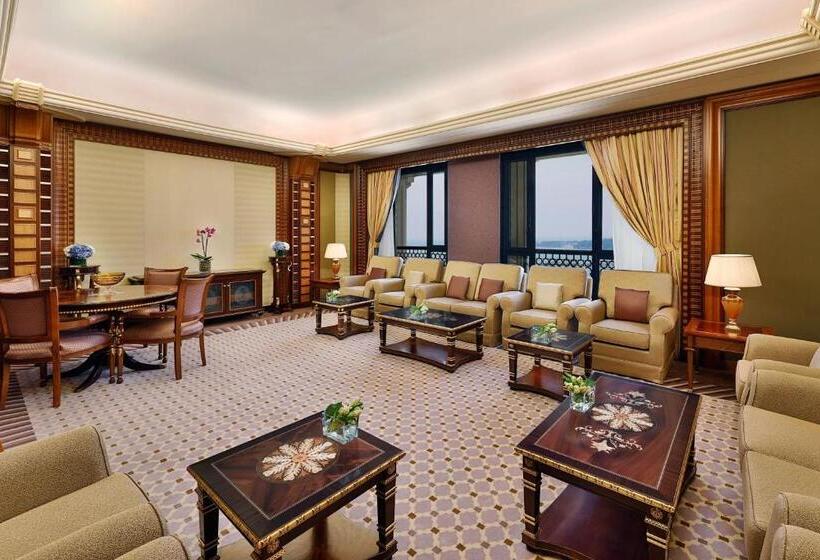 סוויטת קלאב, The Ritz Carlton Jeddah