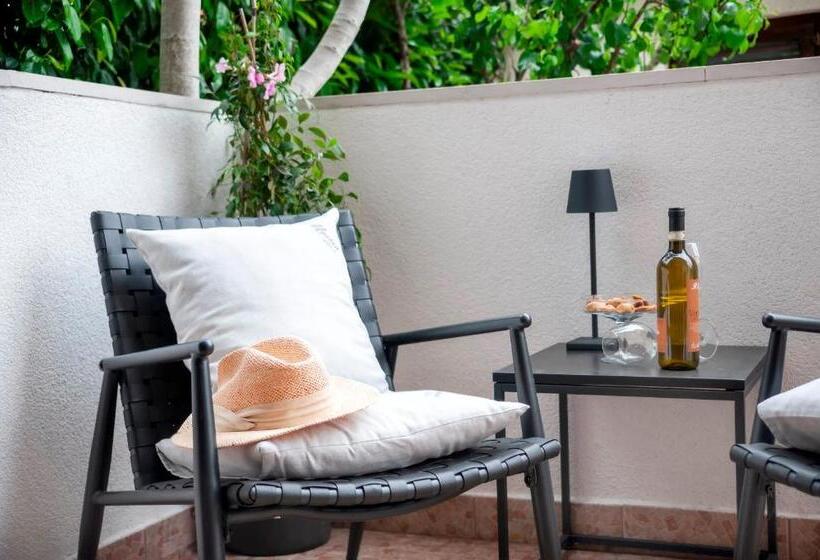 Номер Стандарт с Террасой, Villa B&b Marina & Parking Free