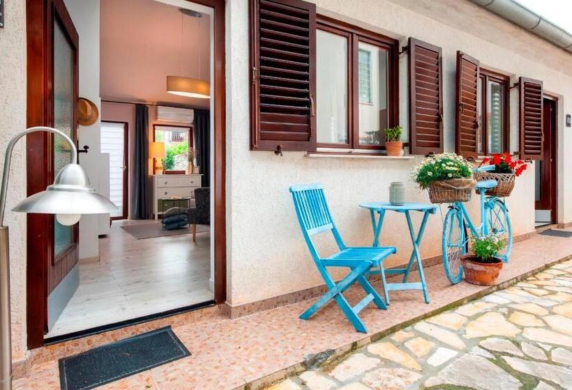 Premium room with terrace, Villa B&b Marina & Parking Free