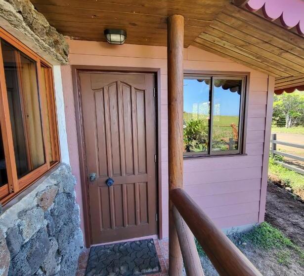 Номер Стандарт, Cabañas Christophe