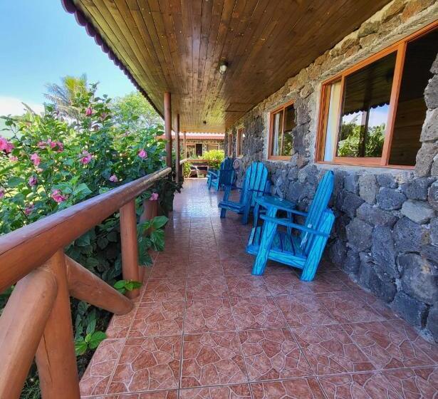 Номер Стандарт, Cabañas Christophe