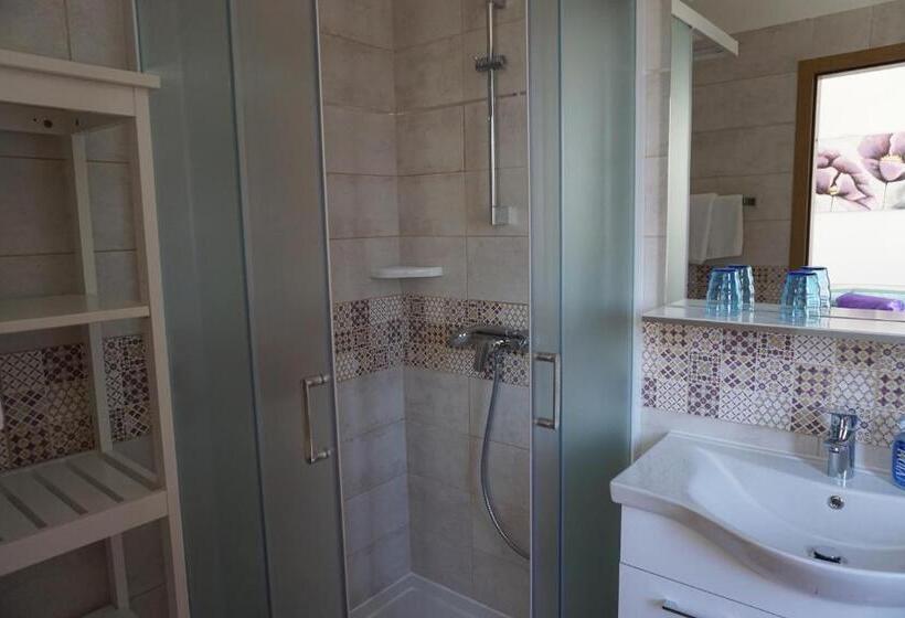 اتاق استاندارد سه نفره, Bed And Breakfast Ivanka Mali Lošinj