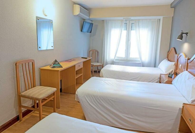 اتاق استاندارد سه نفره, Hostal Alda Palencia Plaza