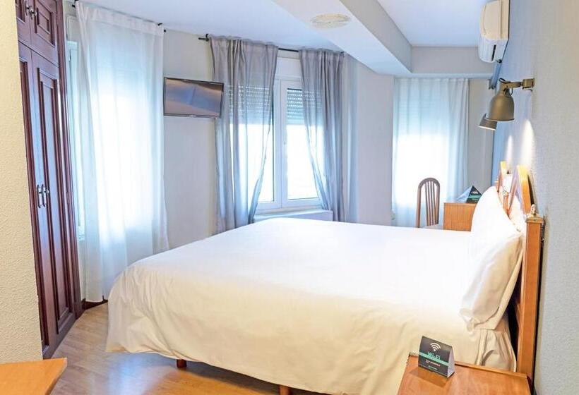 اتاق استاندارد, Hostal Alda Palencia Plaza