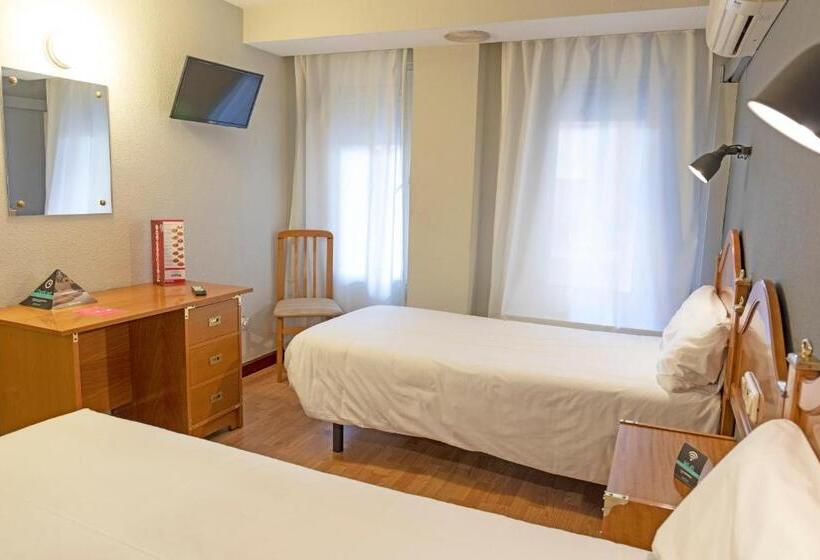 اتاق استاندارد, Hostal Alda Palencia Plaza