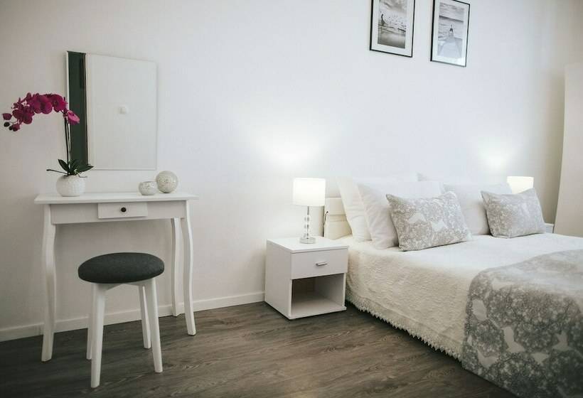 标准间, Hostel Globo