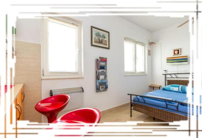 스탠다드 룸, Hostel Oktarin