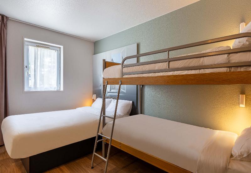 Четырехместный Номер Стандарт, B&b Hotel Chartres Le Coudray