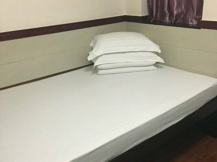 اتاق استاندارد, Hang Ho Hostel