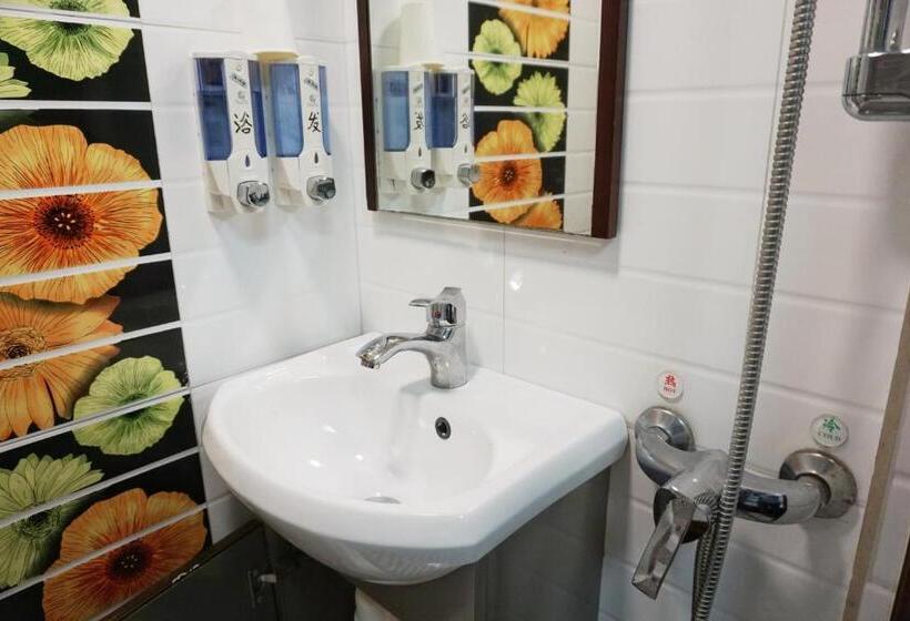 اتاق استاندارد, Hang Ho Hostel