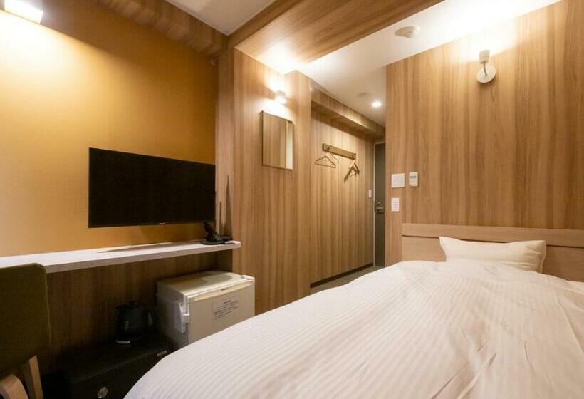 标准单人间, Oyanagi