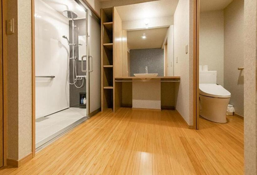 高级大房间, Oyanagi