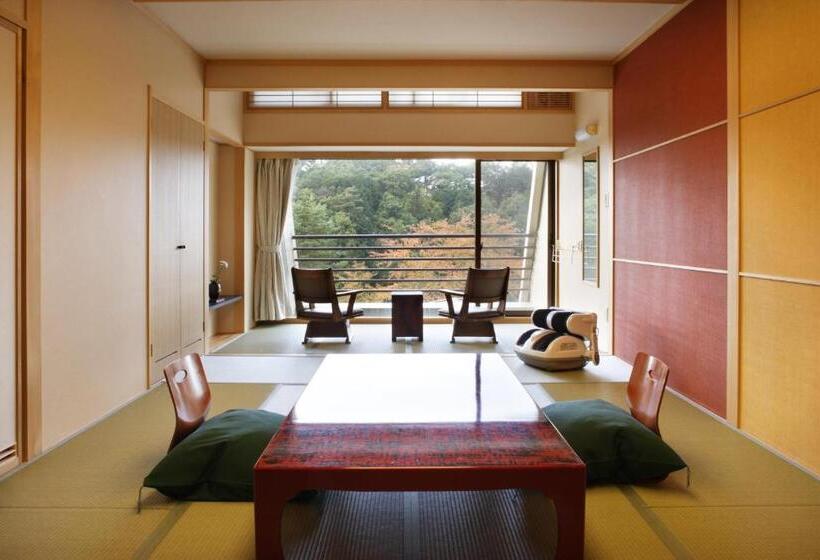 豪华家庭房间, Oyanagi