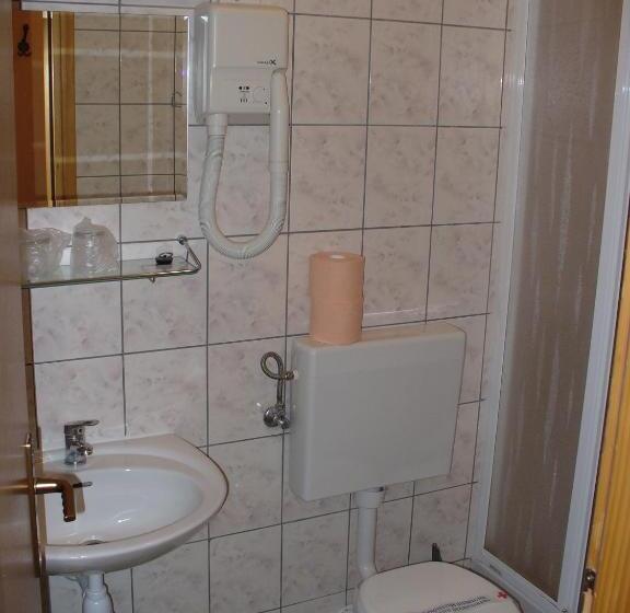 테라스 산전망 스탠다드 룸, Pansion Comfort Sidro