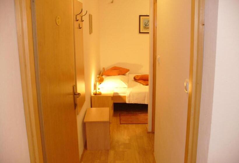 테라스 산전망 스탠다드 룸, Pansion Comfort Sidro