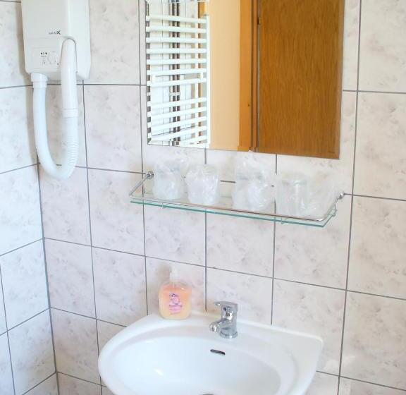 스탠다드 트리플 룸, Pansion Comfort Sidro