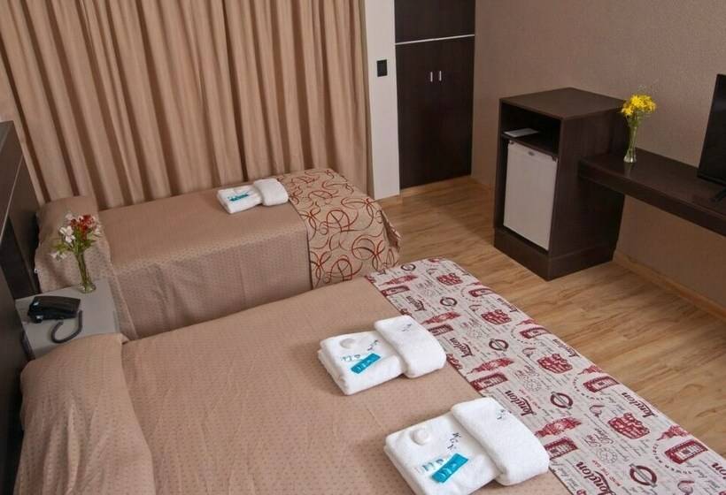 Номер Стандарт Трехместный, Altos De Merlo Suites