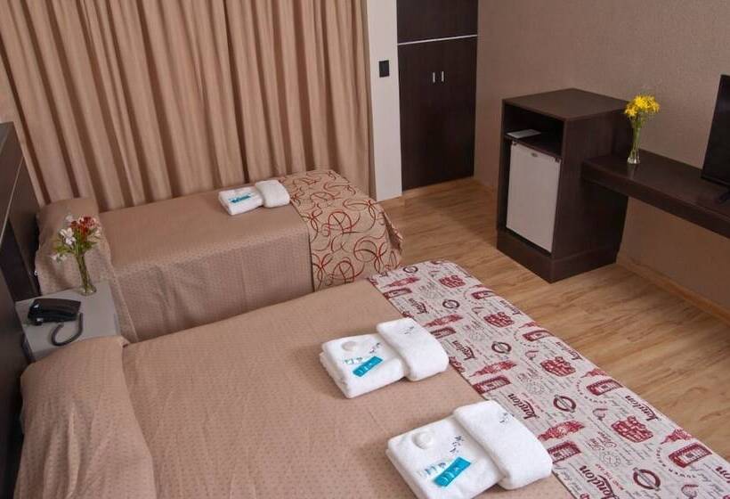 Номер Стандарт Трехместный, Altos De Merlo Suites