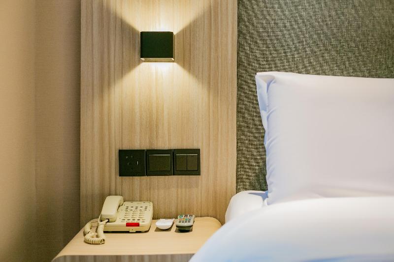 スタンダードトリプルルーム, Alun Nehuen