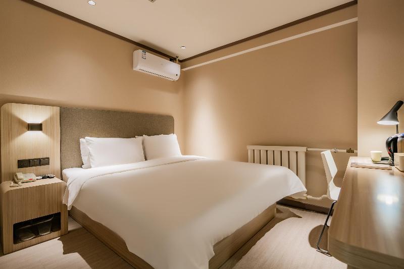 スタンダードトリプルルーム, Alun Nehuen