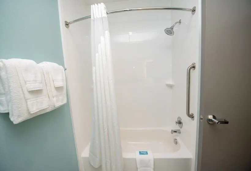 スイート, Holiday Inn Express & Suites   Lake Charles South Casino Area, An Ihg