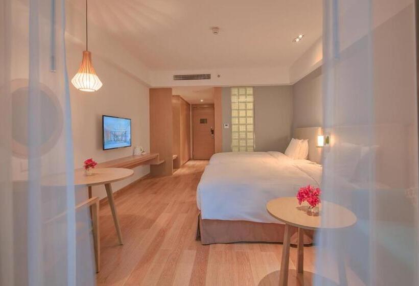 Номер Стандарт с Балконом, Holiday Inn Express Zhejiang Qianxia Lake, An Ihg